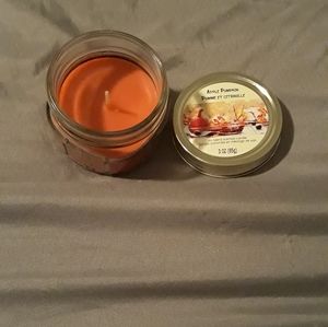 Apple pumpkin scented candle